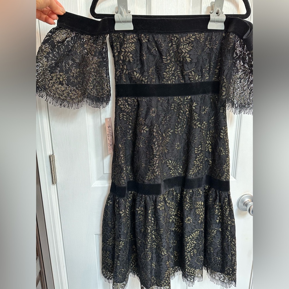 BNWT NANETTE Nanette Lepore black and gold lace strapless dress size 2